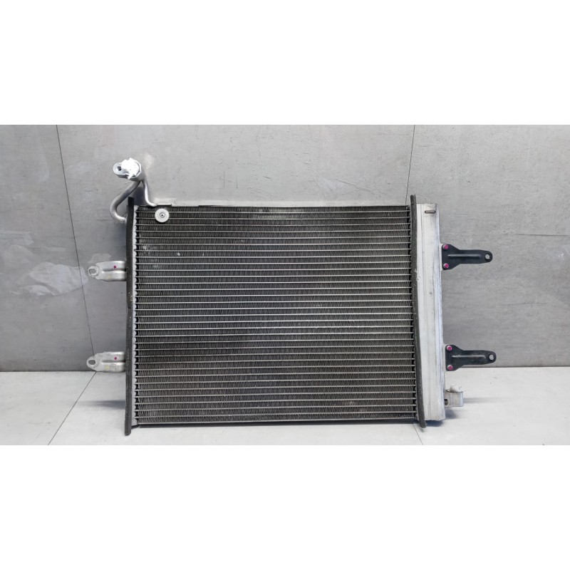 VOLKSWAGEN RADIATORE CLIMATIZZATORE VOLKSWAGEN Fox 2005>2011 usato