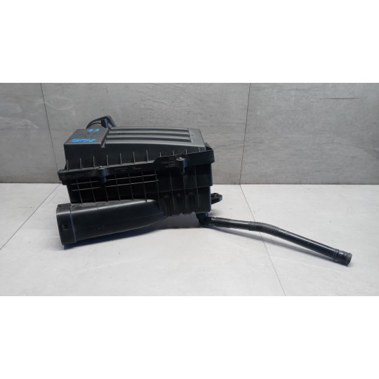 SCATOLA FILTRO AUDI A3 cabrio 2008>2012 usato