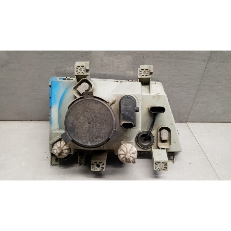 MITSUBISHI FARO ANTERIORE SINISTRO MITSUBISHI Canter usato
