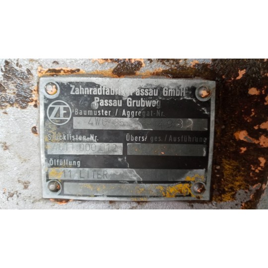 DISTRIBUTOR MACCHINE OPERATRICI GENERICO used