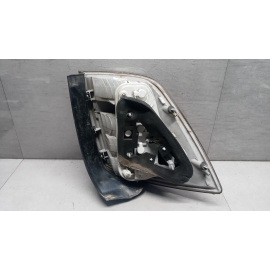 FARO POSTERIORE ESTERNO DESTRO OPEL Astra H 2004>2007 usato