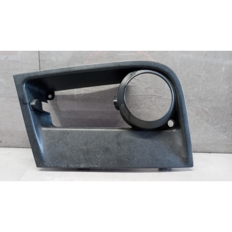 MERCEDES-BENZ truck GRIGLIA PARAURTI ANT.SX MERCEDES-BENZ truck Actros euro 6 2014>2021 usato