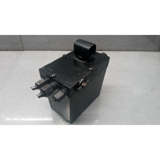 CAB LIFT PUMP  DAF XF105 used