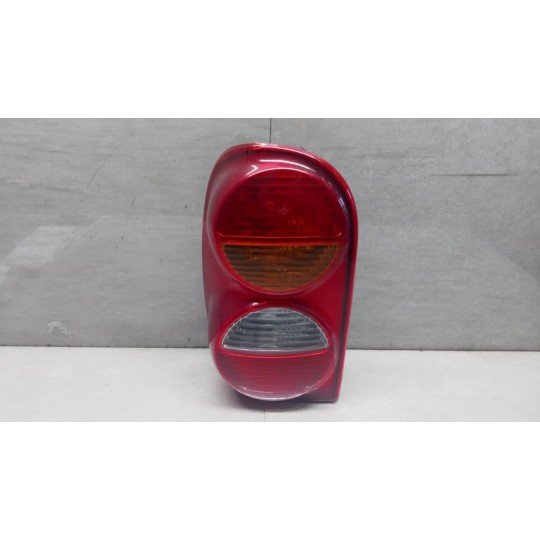 FARO POSTERIORE ESTERNO SINISTRO JEEP Cherokee 2001>2005 usato