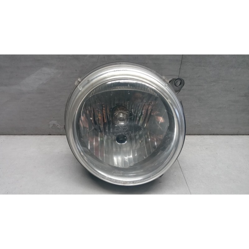 JEEP FARO ANTERIORE DESTRO JEEP Cherokee 2001>2005 usato
