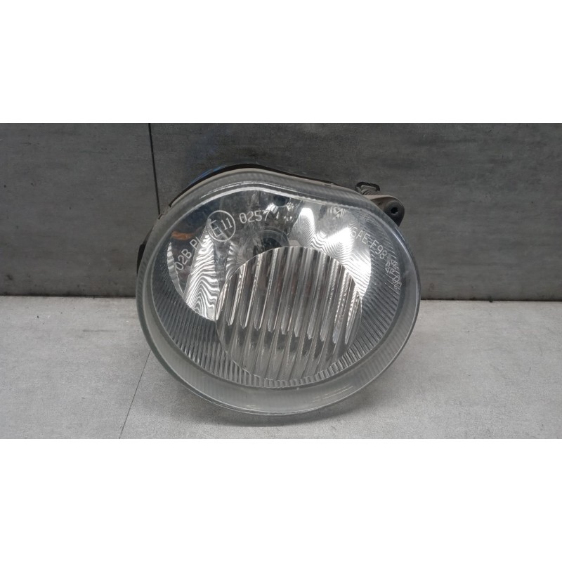 JEEP RIGHT FOG LIGHT LAMP JEEP Cherokee 2001>2005 used