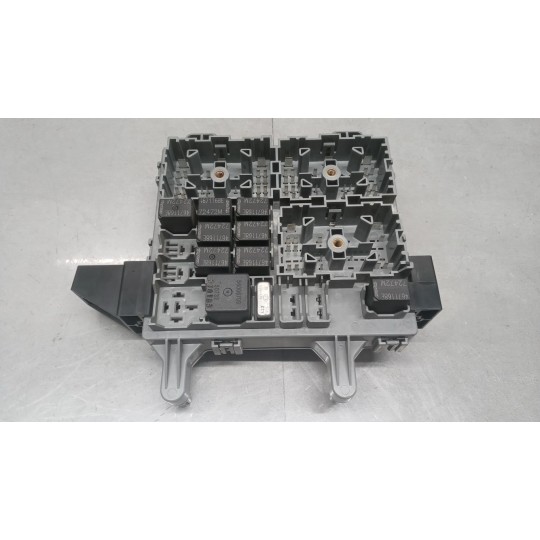 FUSE BOX JEEP Cherokee 2001>2005 used