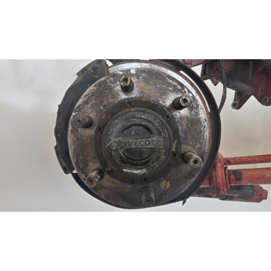 MOZZO RUOTA LIBERA 4X4 IVECO Daily 1990>1996 usato