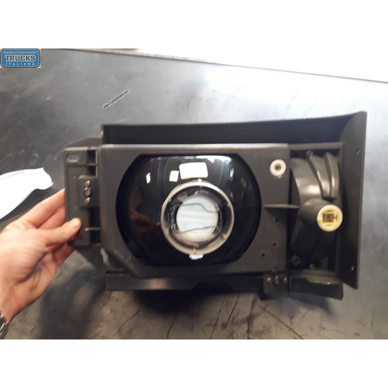 IVECO RIGHT HEADLIGHT IVECO Gamma Zeta new