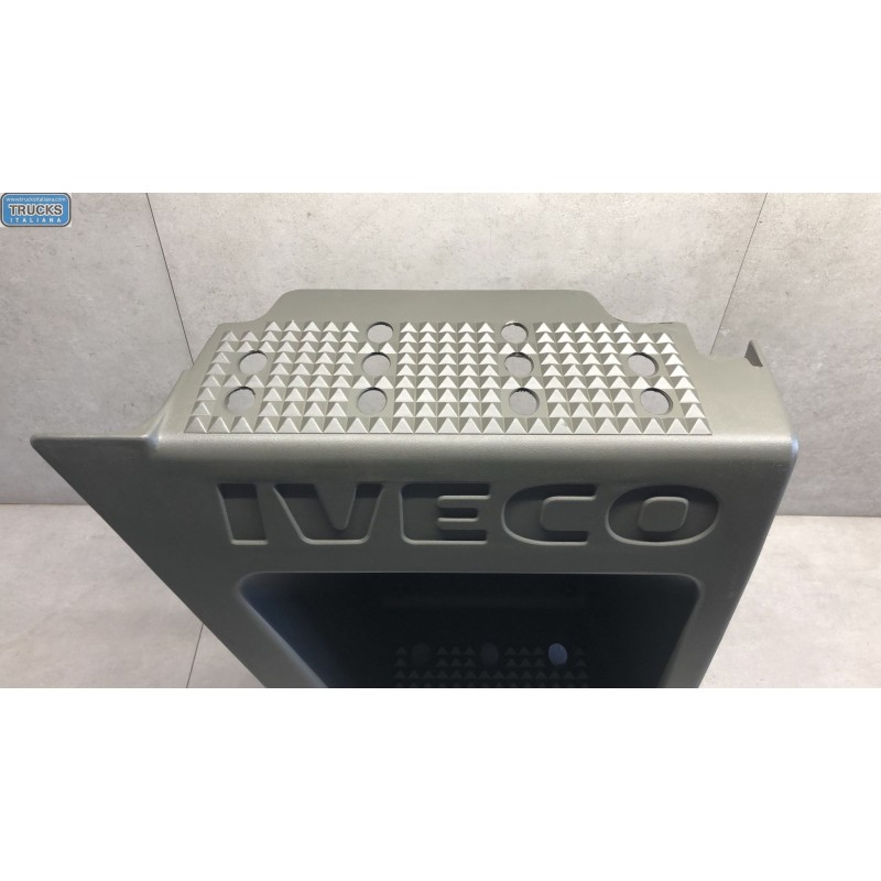 IVECO PEDANA SALITA A/DX IVECO TURBOSTAR nuovo