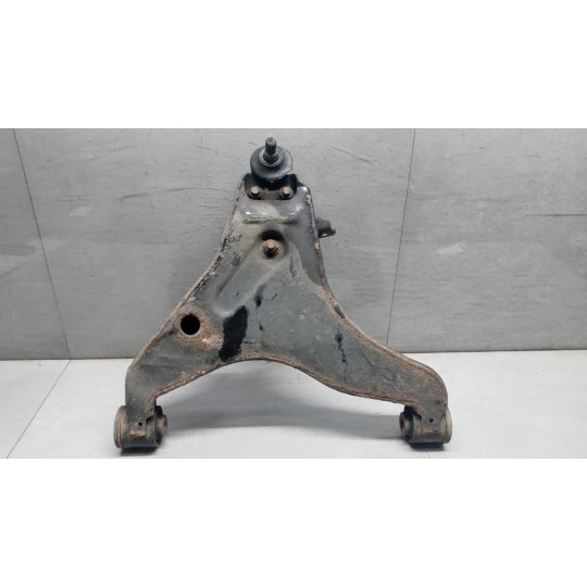 CONTROL ARM FRONT LOWER RIGHT  MITSUBISHI L200 2006>2010 used