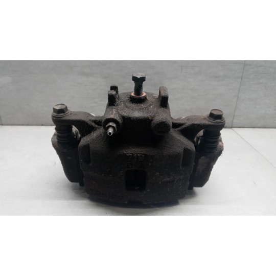 PINZA ANTERIORE SINISTRA MITSUBISHI L200 2006>2010 usato