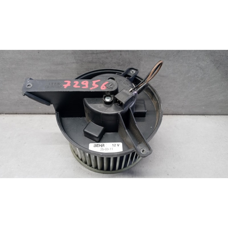 NISSAN truck MOTORINO VENTILAZIONE INTERNA NISSAN truck Atleon usato