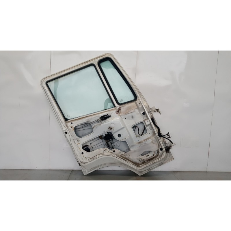 NISSAN truck PORTA ANTERIORE SINISTRA NISSAN truck Atleon usato