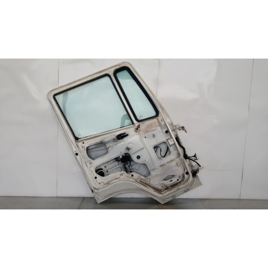 LEFT FRONT DOOR NISSAN truck Atleon used