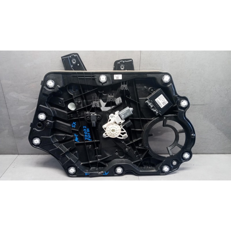 FORD FRONT LEFT POWERED WINDOWS  FORD Fiesta 2017> used