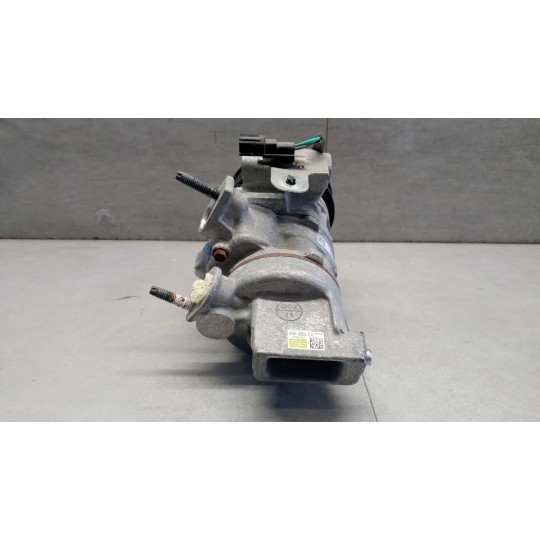 AIR CONDITIONER COMPRESSOR FORD Fiesta 2017> used