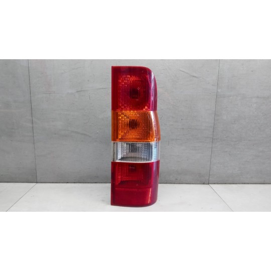 FARO POSTERIORE ESTERNO DESTRO FORD van Transit 2000>2006 usato