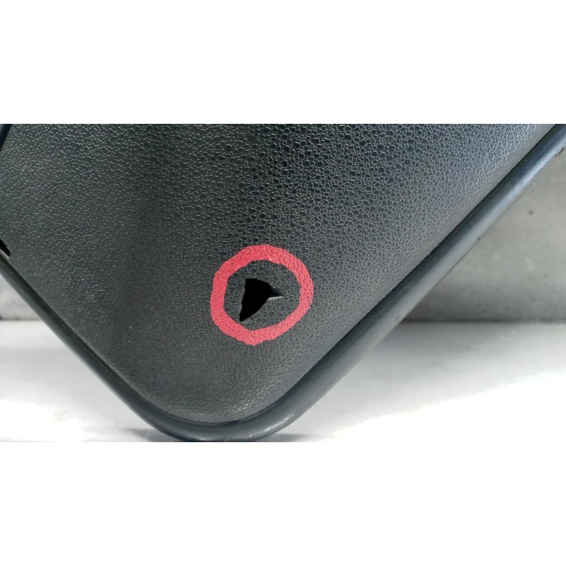 . LEFT ELETRIC REAR-VIEW MIRROR  . . used