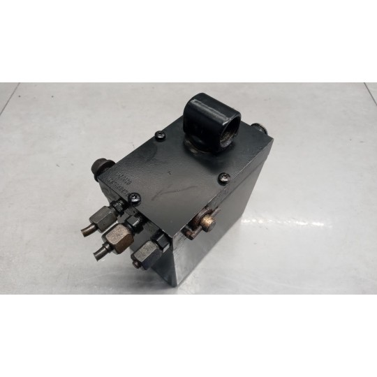 CAB LIFT PUMP  DAF XF105 used