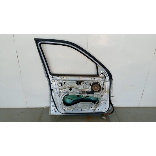 LEFT FRONT DOOR LAND ROVER Freelander 2002>2006 used