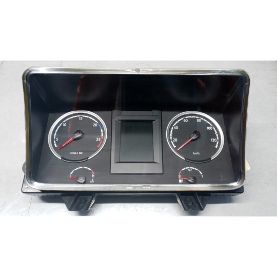 INSTRUMENT PANEL SCANIA Serie G 2005> used