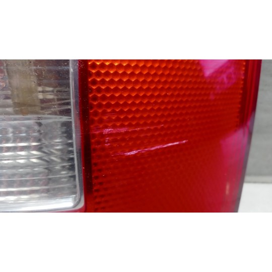 FARO POSTERIORE ESTERNO DESTRO AUDI A4 2000>2004 usato