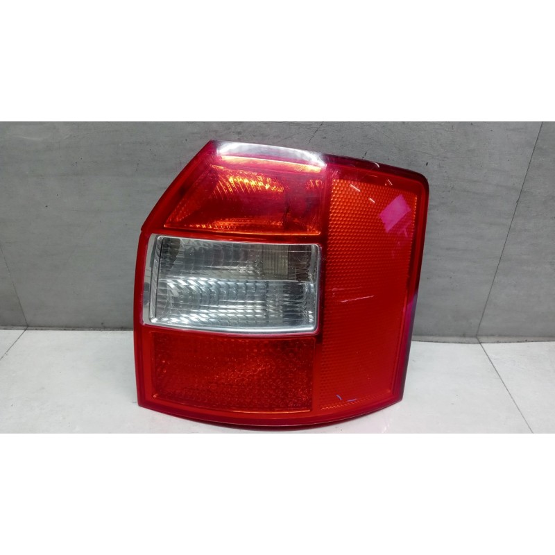 AUDI RIGHT REAR LIGHT AUDI A4 2000>2004 used