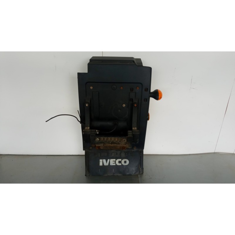 IVECO FRONT RIGHT REAR PART MUDGUARD IVECO EUROCARGO 2008>2013 used