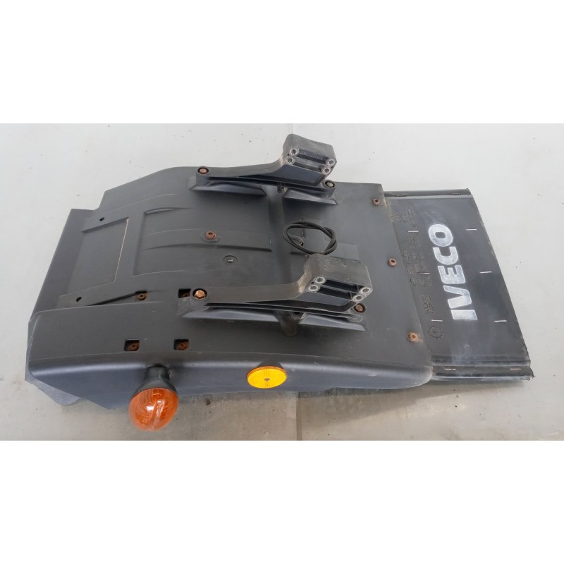 IVECO FRONT LEFT REAR PART MUDGUARD IVECO EUROCARGO 2008>2013 used