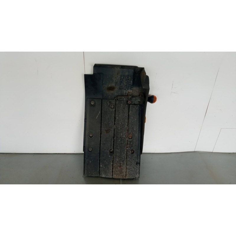 IVECO FRONT LEFT REAR PART MUDGUARD IVECO EUROCARGO 2008>2013 used