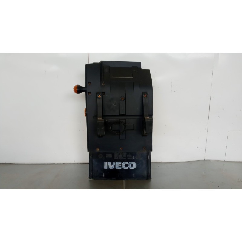 IVECO FRONT LEFT REAR PART MUDGUARD IVECO EUROCARGO 2008>2013 used