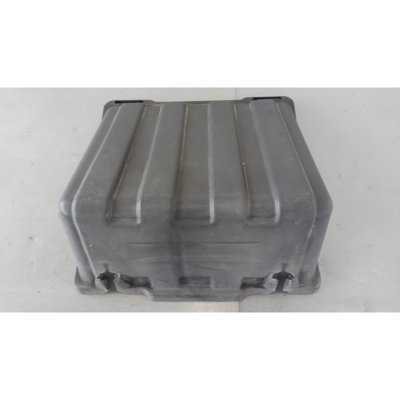 IVECO COPERCHIO PORTABATTERIA IVECO EUROCARGO 2008>2013 usato