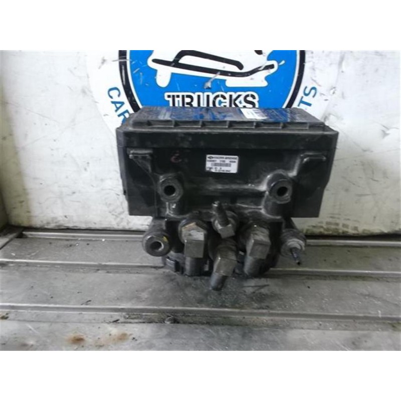 MAN VARIE FRENI 1 MAN TG-A 2000>2007 usato