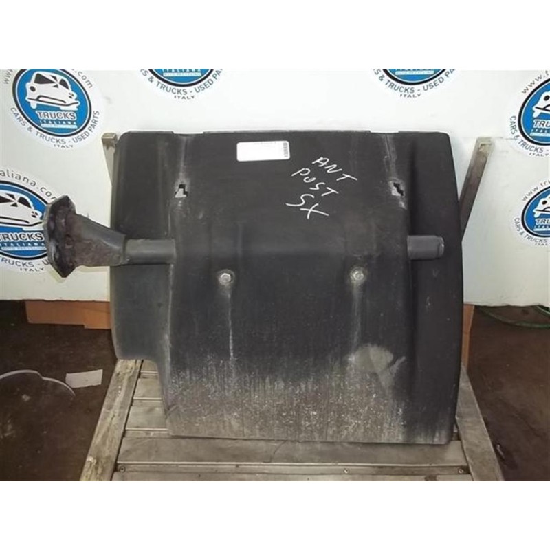 RENAULT truck PARAFANGO POSTERIORE SINISTRO RENAULT truck Magnum 1990>2001 usato