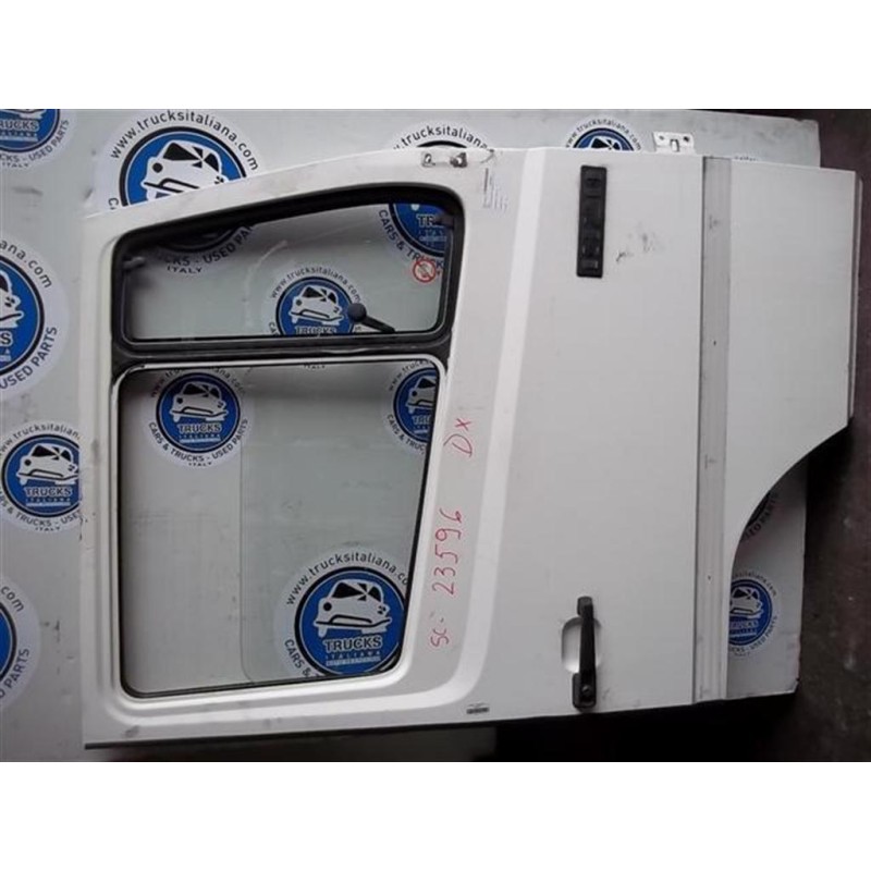 MERCEDES-BENZ truck RIGHT FRONT DOOR  MERCEDES-BENZ truck 13 20 used