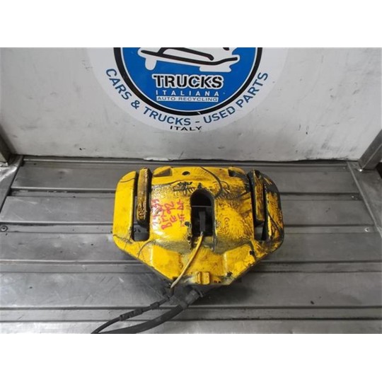 PINZA ANTERIORE DESTRA BMW Serie 3 (E92) M3 coupŠ usato