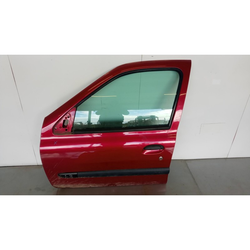 RENAULT LEFT FRONT DOOR RENAULT Clio 2001>2004 used