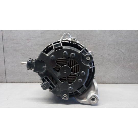 ALTERNATOR NISSAN Navarra 2015> used
