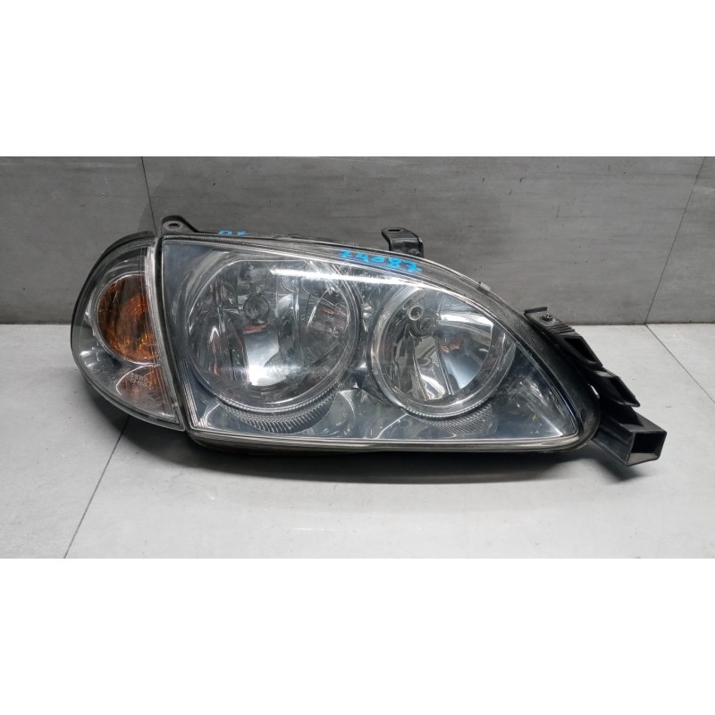 TOYOTA RIGHT HEADLIGHT TOYOTA Avensis 2000>2003 used