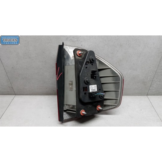 FARO POSTERIORE ESTERNO SINISTRO BMW Serie X3 (E83) 2003> usato