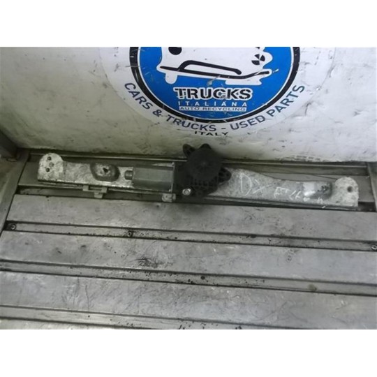 FRONT RIGHT POWERED WINDOWS  NISSAN truck Atleon used