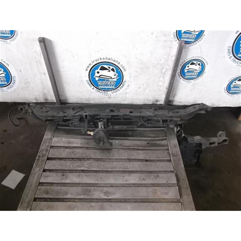 RENAULT THE TOP FRONT SPOT-FACING  RENAULT Megane 2002>2006 used