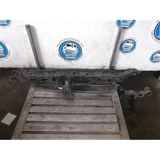 RIVESTIMENTO SUPERIORE ANTERIORE RENAULT Megane 2002>2006 usato