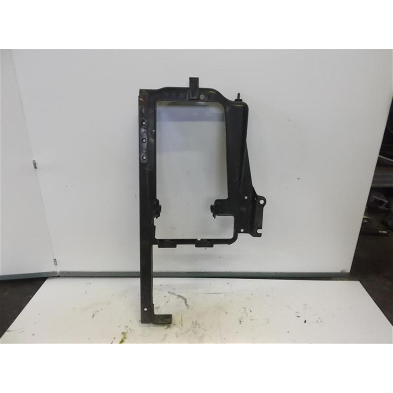 RENAULT truck LEFT HEADLIGHT SEAT RENAULT truck Magnum 1990>2001 used