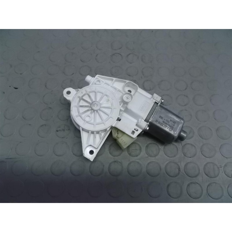 MERCEDES-BENZ ALZA VETRI ANTERIORI DESTRO MERCEDES-BENZ Classe C (W204) 2007>2011 usato