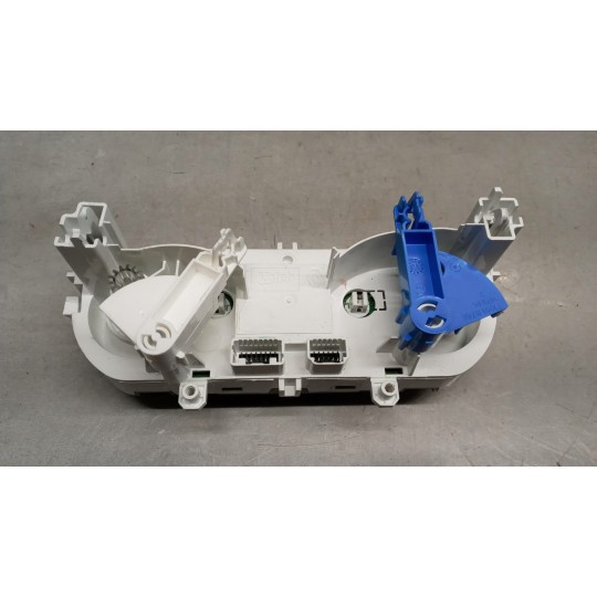 AC CONTROL UNIT RENAULT Clio 2016>2019 used