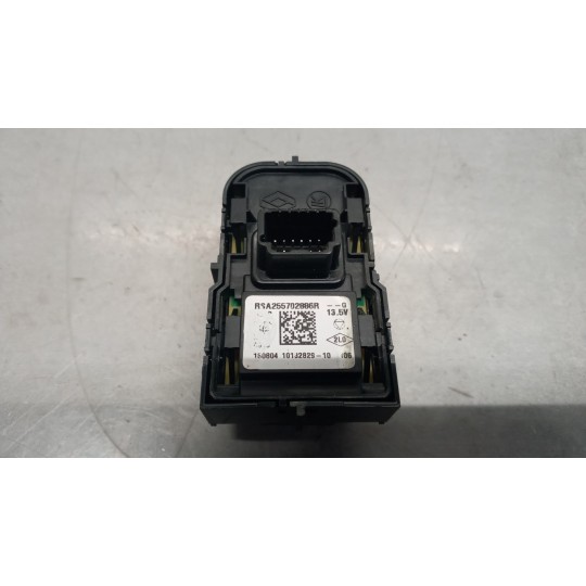 INTERRUTTORI E PULSANTI ABITACOLO RENAULT Clio 2016>2019 usato