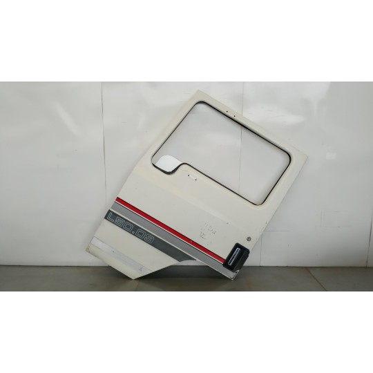 LEFT FRONT DOOR NISSAN truck L used