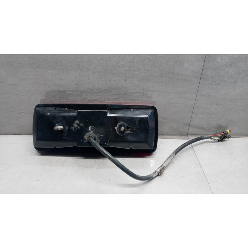 NISSAN truck FARO POSTERIORE ESTERNO SINISTRO NISSAN truck L usato